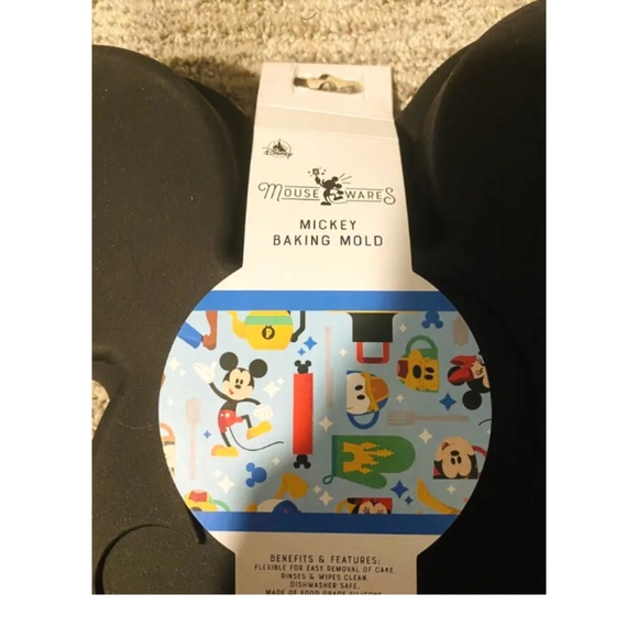 Disney Parks Mickey Mouse Ears Cake Mold Pan Silicone Mousewares NEW - Picture 3 of 5